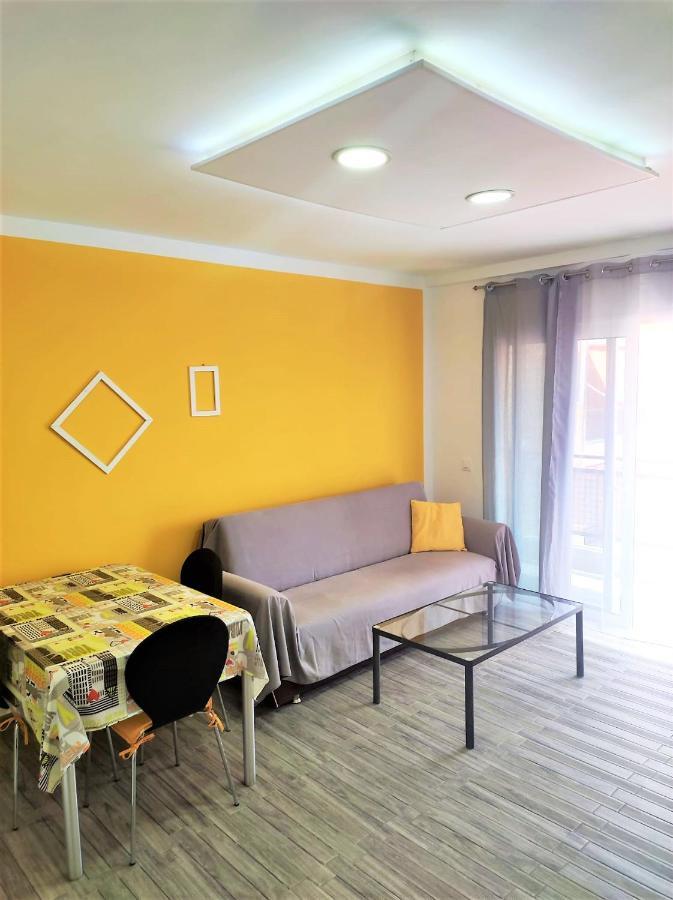 Cris Sol Apartments Los Cristianos  Buitenkant foto