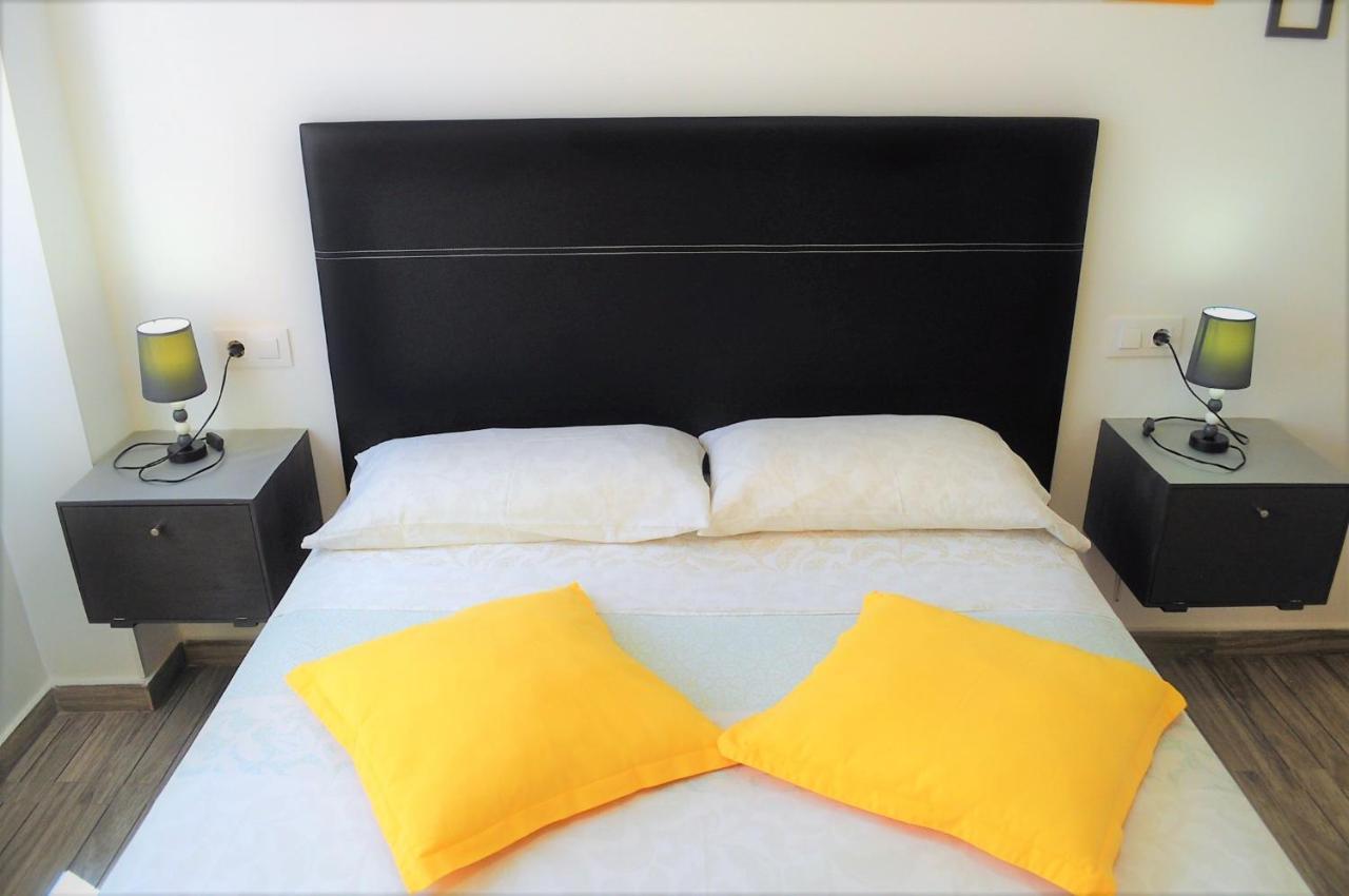 Cris Sol Apartments Los Cristianos  Buitenkant foto